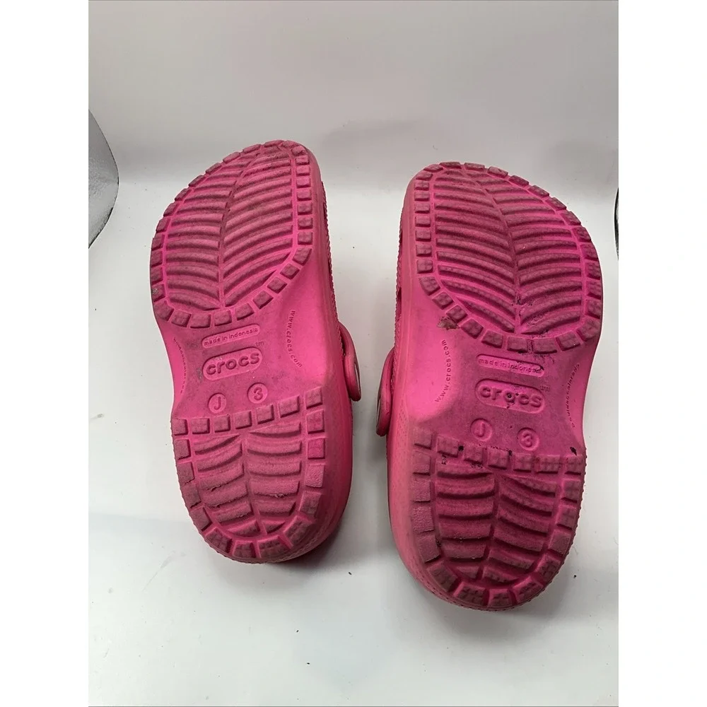 crocs kids size j3 Pink